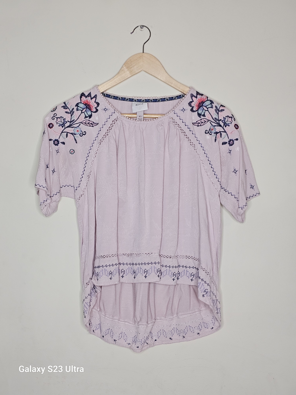 Knox Rose Lavender Embroidered Short-Sleeve Blouse